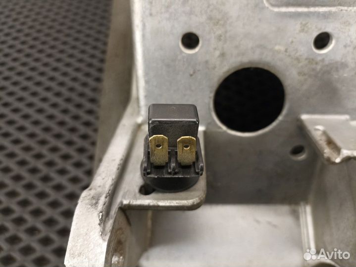 Кронштейн педального узла