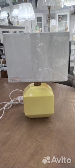 Лампа настольная