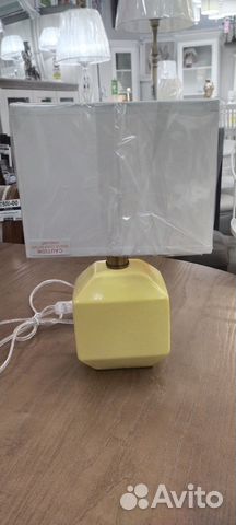 Лампа настольная