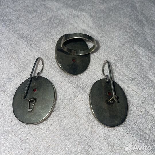 Комплект кольцо и серьги СССР (сзр)