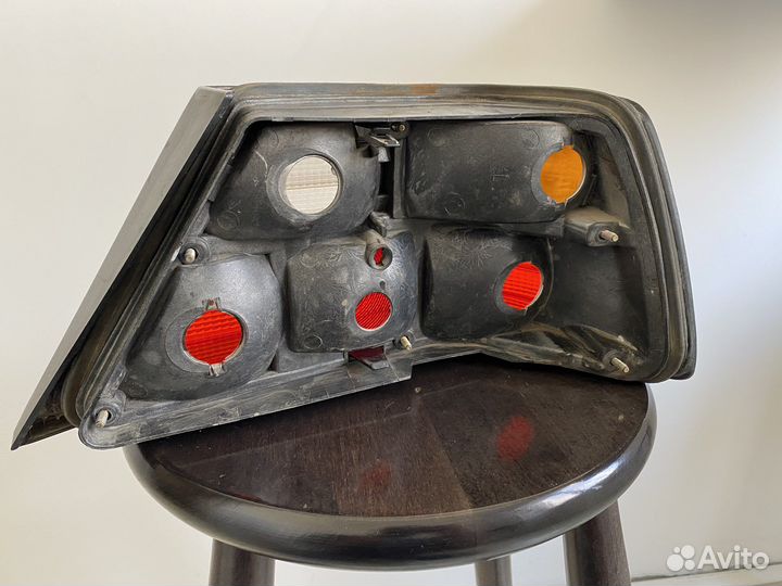 Фонарь задний левый Mercedes W124