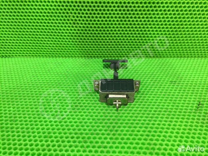 Ограничитель двери Mercedes-Benz S W220