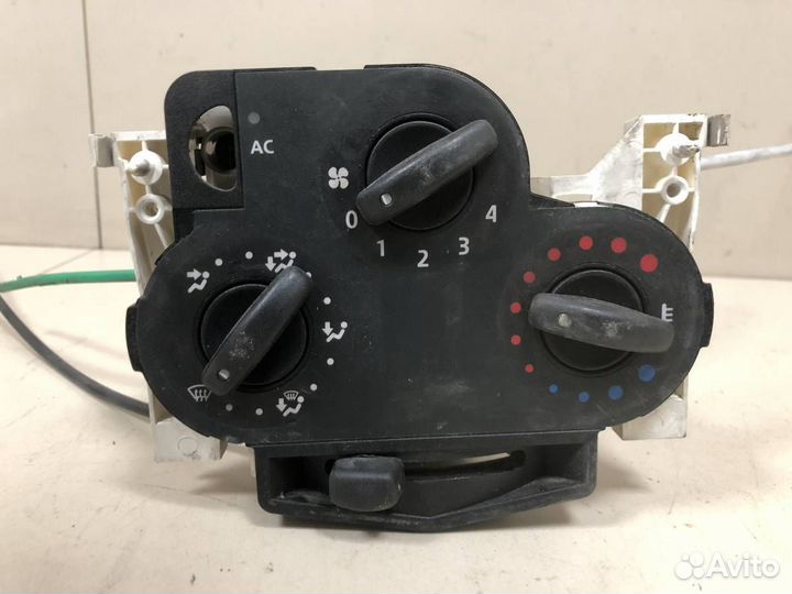 Блок управления отопителем Renault Logan 1 2005-20