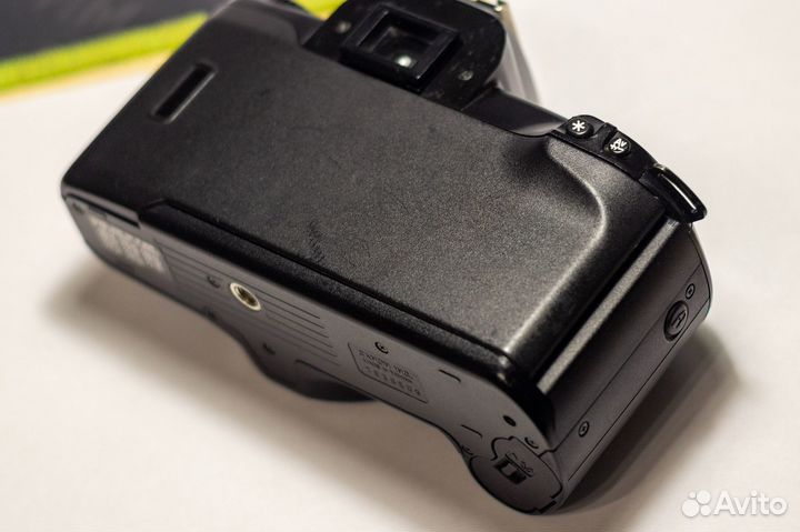 Плёночный фотоаппарат Canon EOS Rebel X