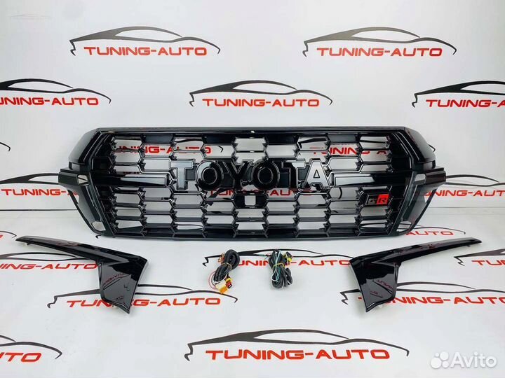 Решетка радиатора Toyota Land Cruiser 200 LED U896