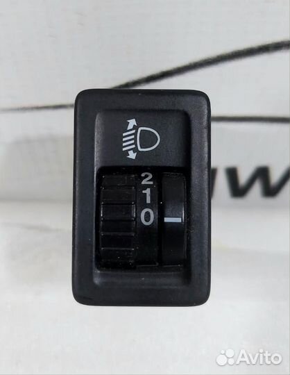 Кнопка корректора фар SX4 2006-2013; Swift 2004-20