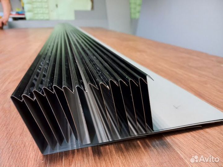 Карнизная планка 100*60 мм RAL 9005