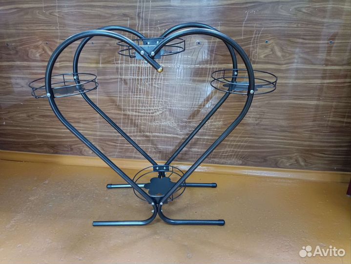 Подставка для цветов напольная металлическая