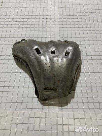 Тепловой экран Toyota Rav4 ACA38 2azfe