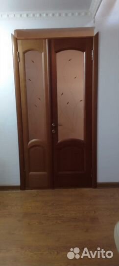 Дверь двухстворчатая