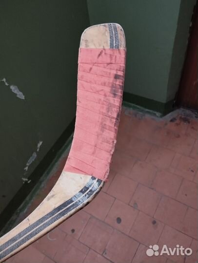 Клюшка хоккейная