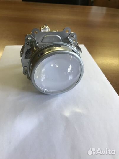 Продам линзу Toyota Camry v55