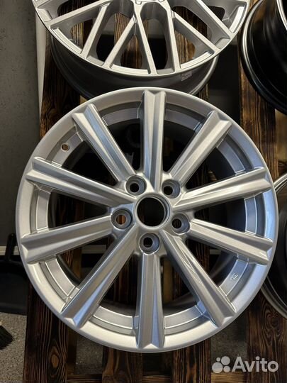 Диски новые R17 5*114,3 Toyota camry, corolla