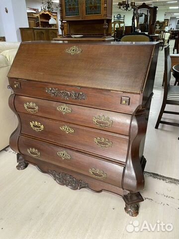 Старинный секретер