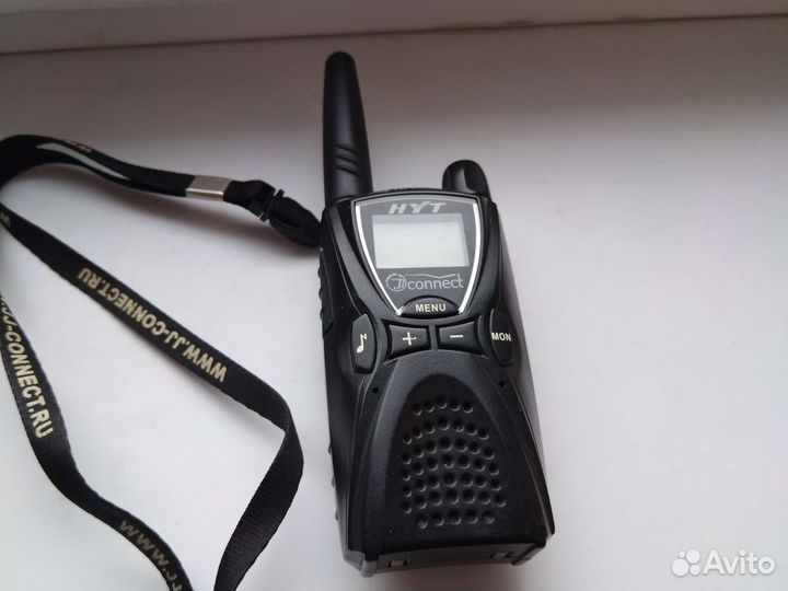 Рация портативнаяjj connect Hyt