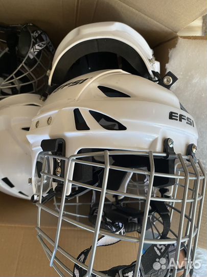 Хоккейные шлема