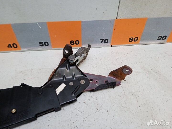 Рычаг стояночного тормоза Audi A4 B6 2.0 2004