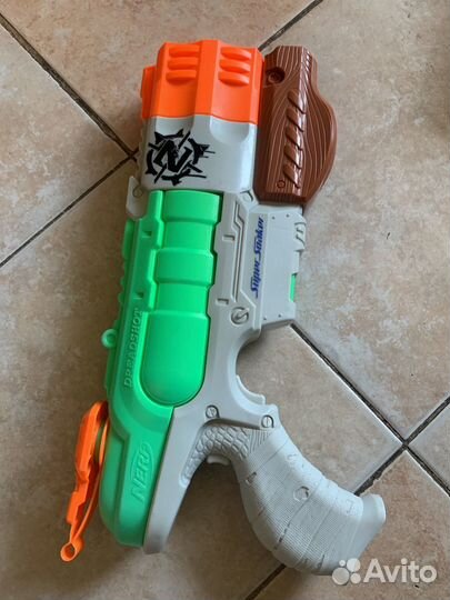 Водяной бластер nerf