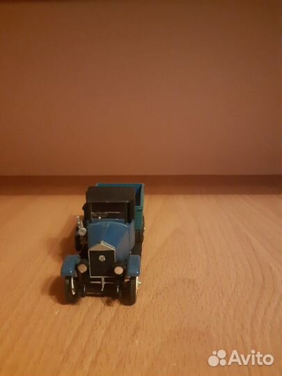 Модель грузовика