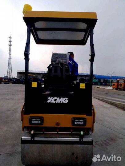 Дорожный каток XCMG XMR303, 2023