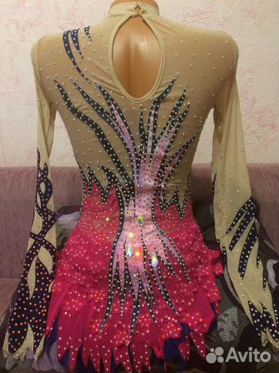 Купальник для художественной гимнастики