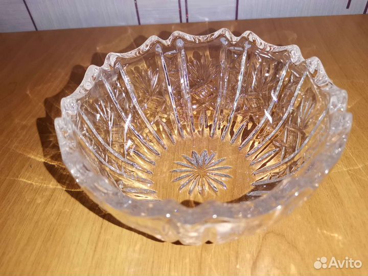 Посуда. Керамика. Хрусталь. Подарок