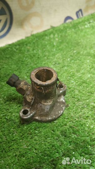 Тройник системы охлаждения б/у Заз Шанс Сенс