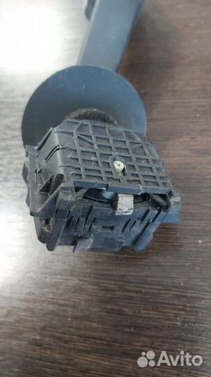 Подрулевой переключатель поворотников Bmw 520I E39