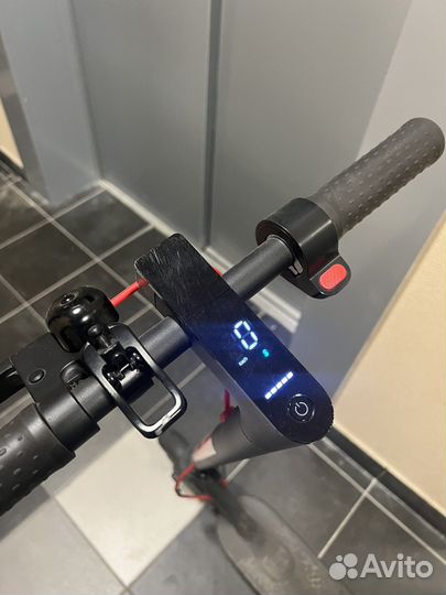 Электрический самокат Xiaomi M365 Pro