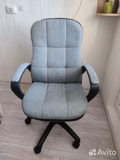 Кресло офисное hestia