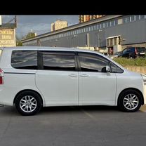 Toyota Noah 2.0 CVT, 2008, 345 000 км, с пробегом, цена 1 550 000 руб.