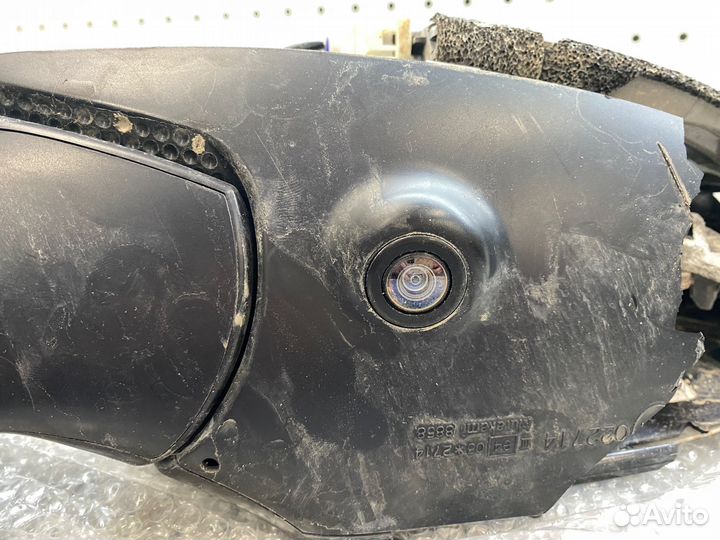 Зеркало левое Land Cruiser 200 с дефектом