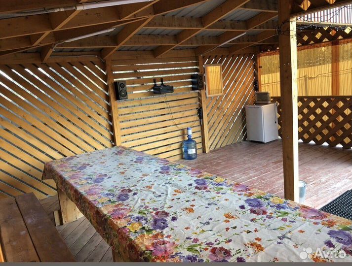 Беседка в аренду с бассейном