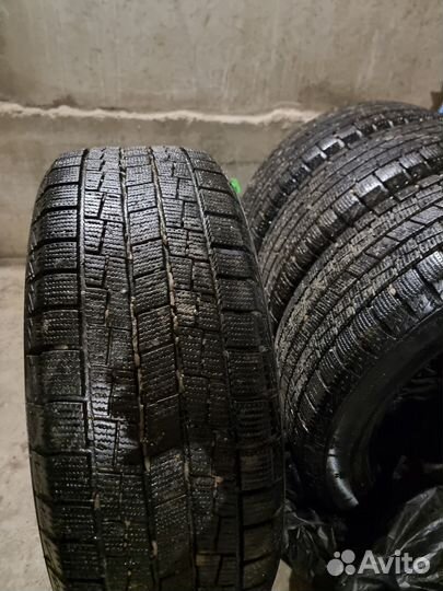 Goform W705 215/55 R17 94T
