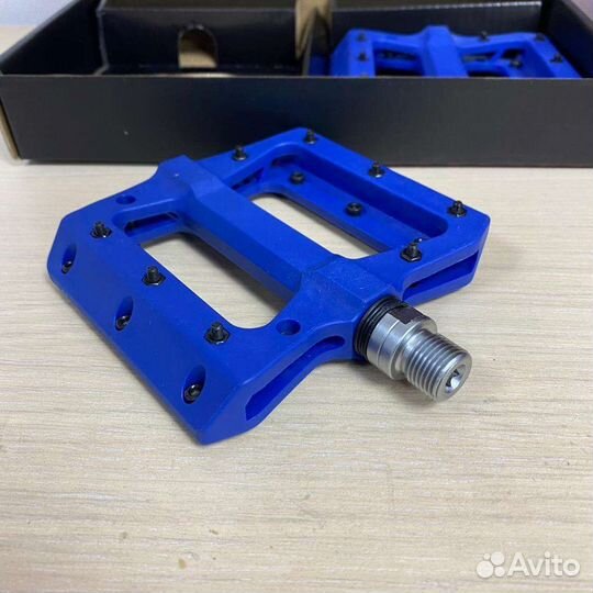 Педали нейлоновые для велосипеда