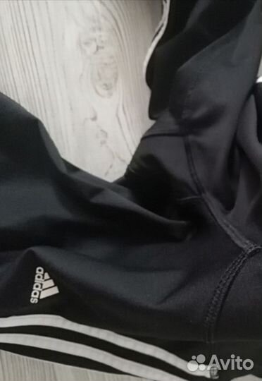 Спортивный костюм adidas рр. 46