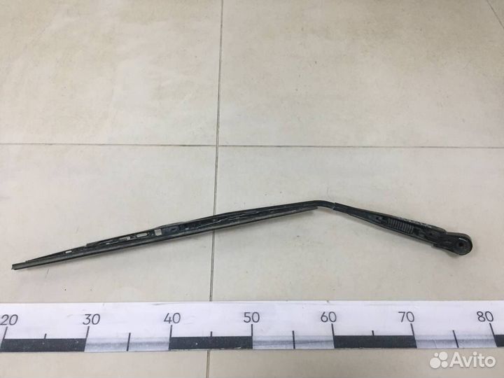 Поводок стеклоочистителя задний Mazda MPV LW 1999