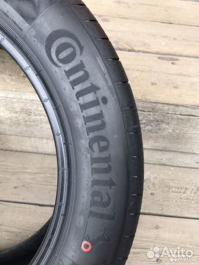 Continental PremiumContact 6 215/55 R17 94V