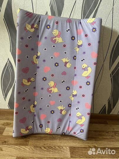 Пеленальная доска на кроватку