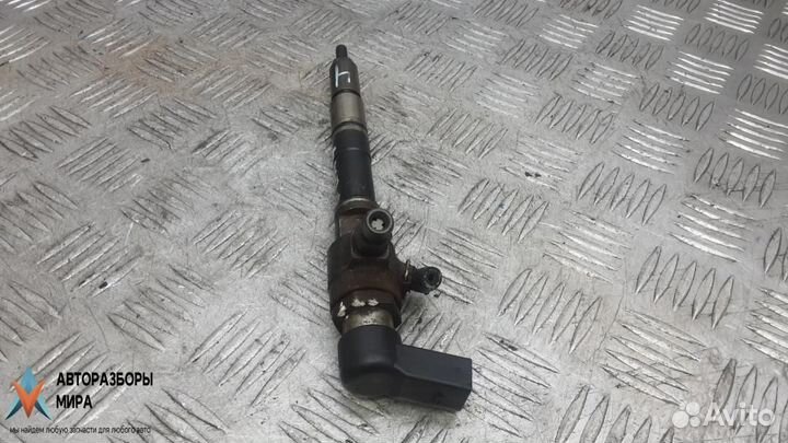 Форсунка Skoda Superb 2 рест. 2014 03L1302770