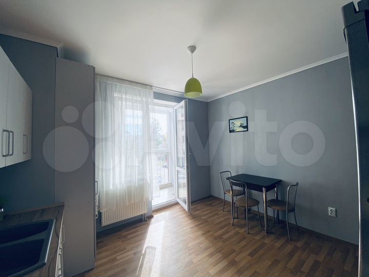 2-к. квартира, 72 м², 2/9 эт.