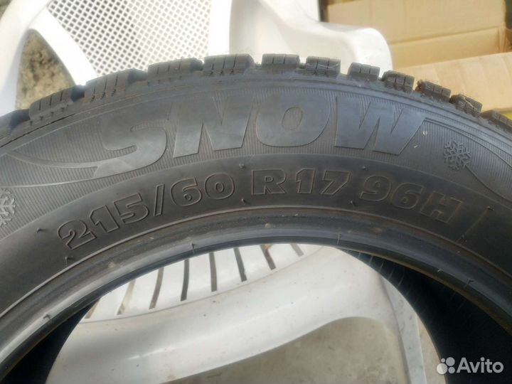 Kormoran Snow 215/60 R17 H