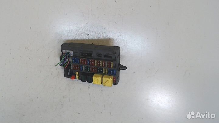 Блок предохранителей Land Rover Discovery 2, 1999