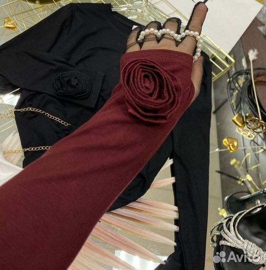 Лонгслив с розочкой женский