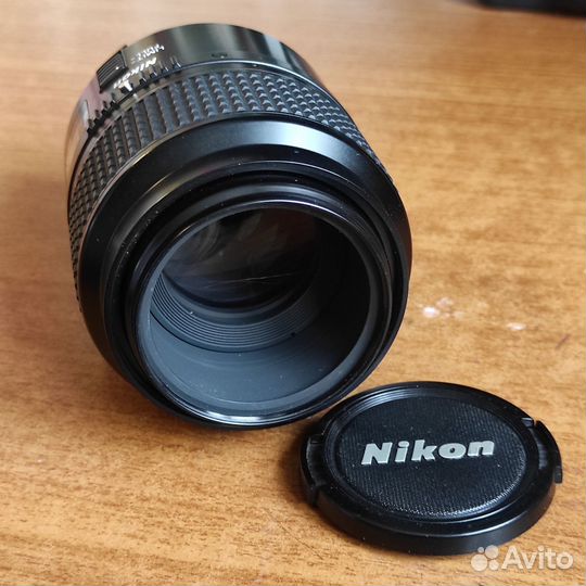 Nikon af 105mm f/2.8D micro nikkor