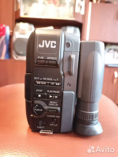 Видеокамера JVC кассетная
