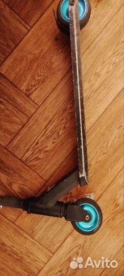 Запчасти от трюкового самоката