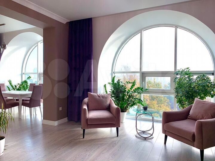 4-к. квартира, 138 м², 5/5 эт.