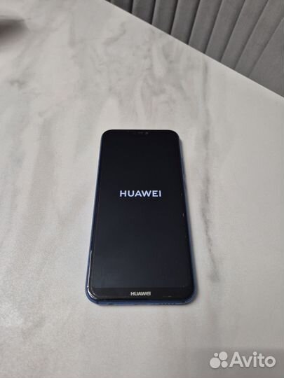 HUAWEI P20 Lite, 4/64 ГБ