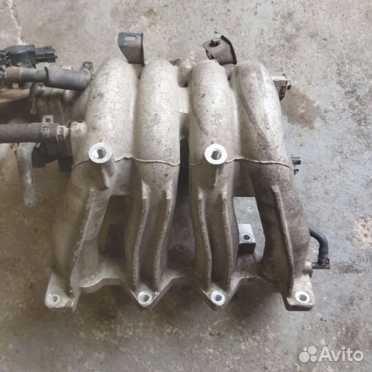 Впускной коллектор Kia Rio 2